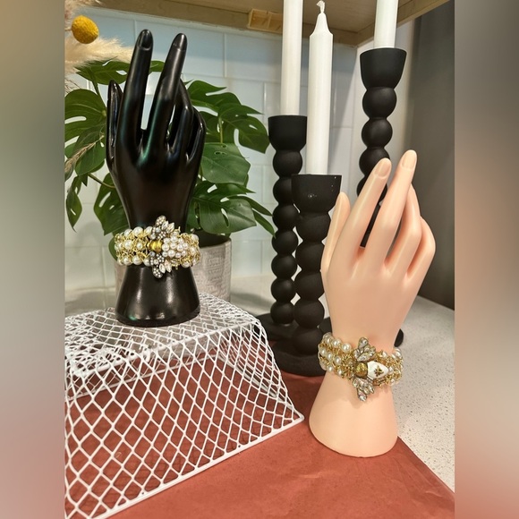 Luxury Handmade Crystal Pearl Bee Statement Bracelet - Picture 2 of 7